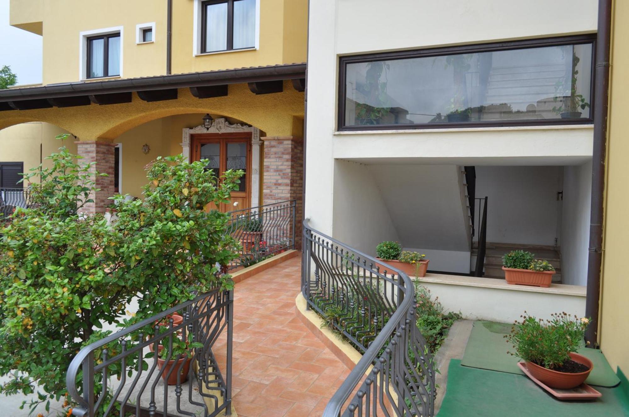 Hotel Duca Di Calabria Serra San Bruno Dış mekan fotoğraf